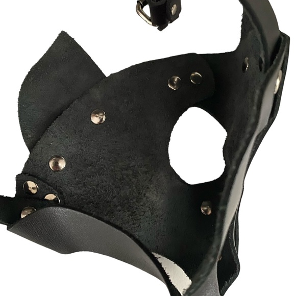 Cosplay Leather Cat Mask OS Adjustable buckle - Picture 3 of 7